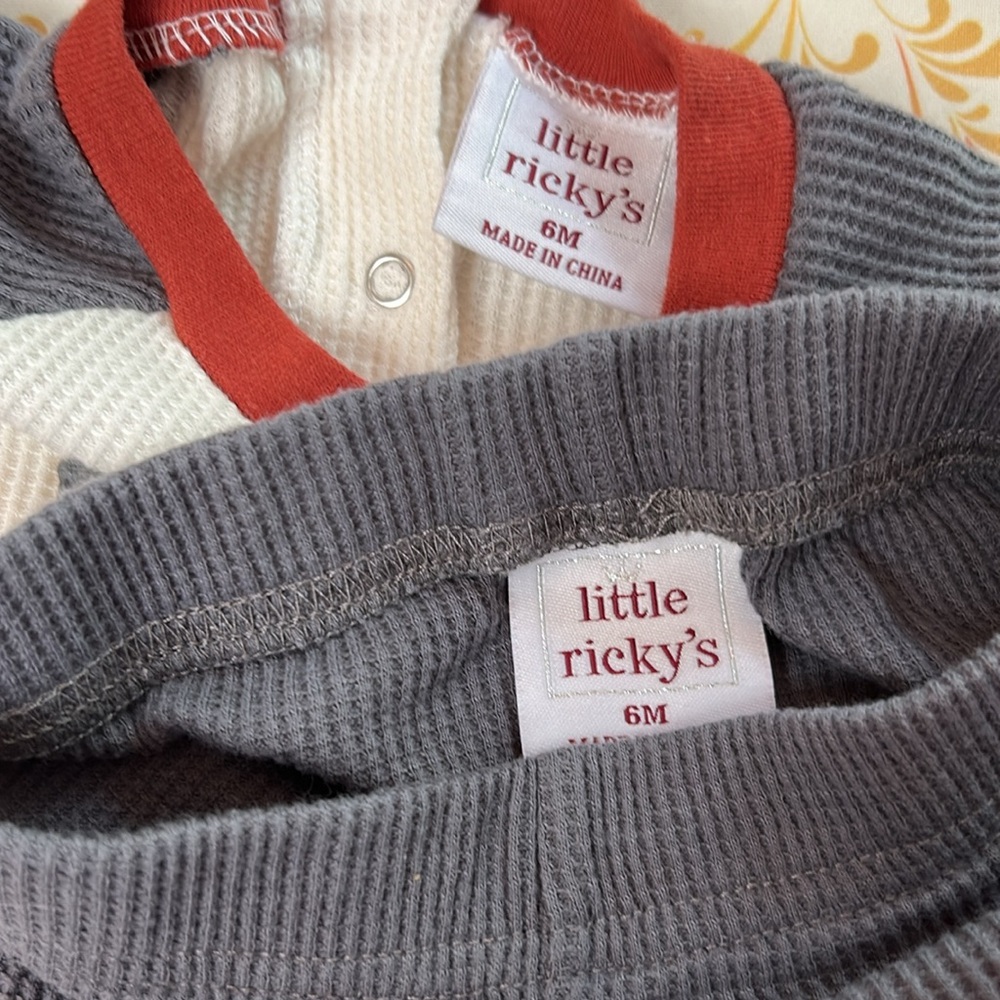 Matching Thermal Little Rickys Onesie and Pants Set “Don’t Moose With Me! 6 Mo. - Picture 4 of 8